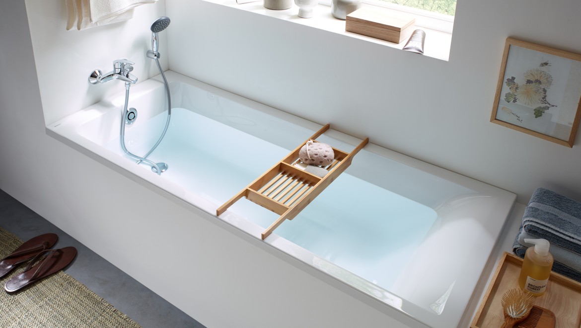 Geberit Renova Plan bathtub