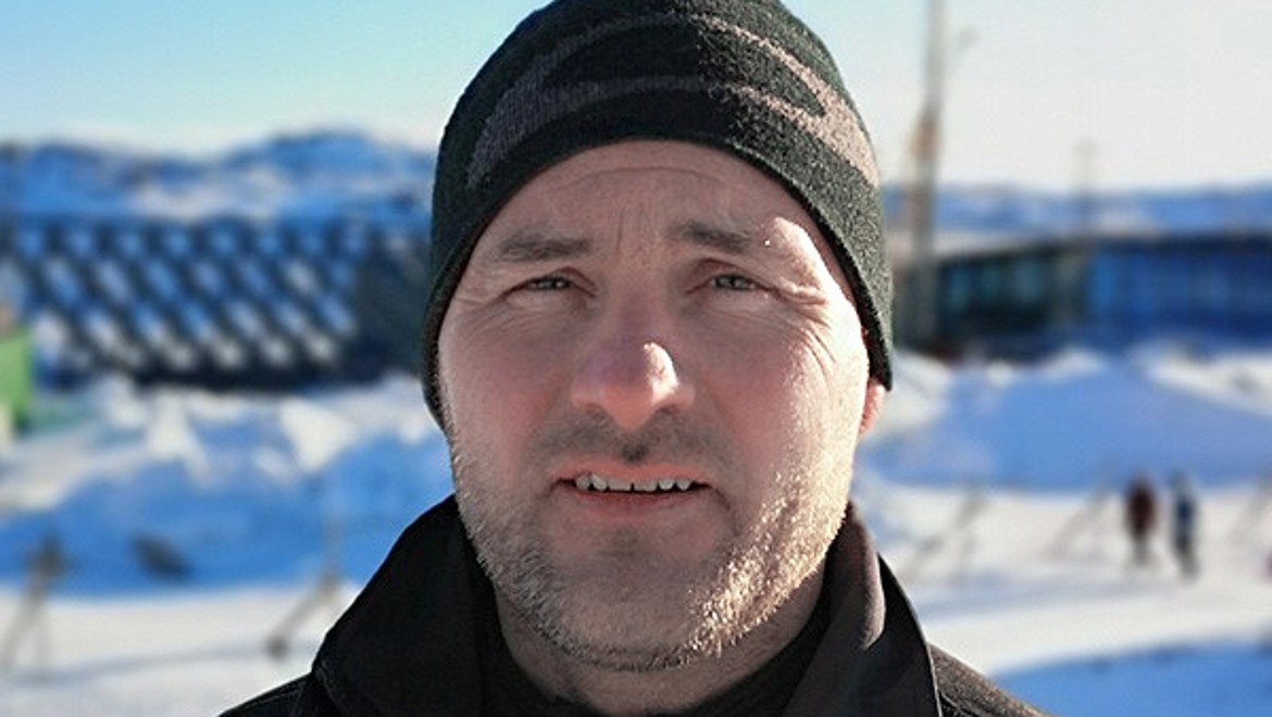 Jesper Bredahl, medeier i rørlegger- og elektrofirmaet VVS og El Firmaet A/S i Ilulissat (© Adam Mørk)